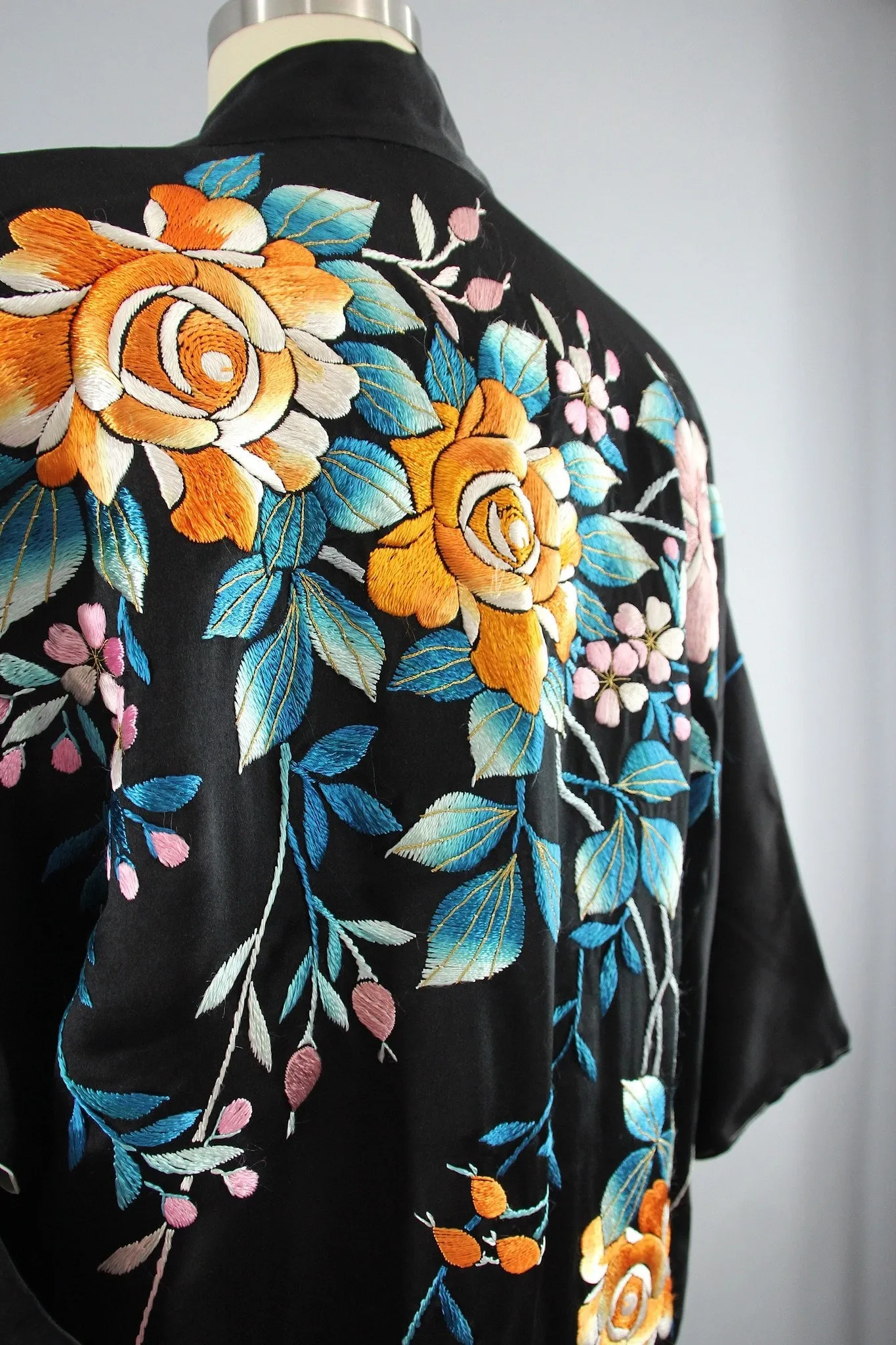 1930s Vintage Black Silk Satin Embroidered Kimono Robe