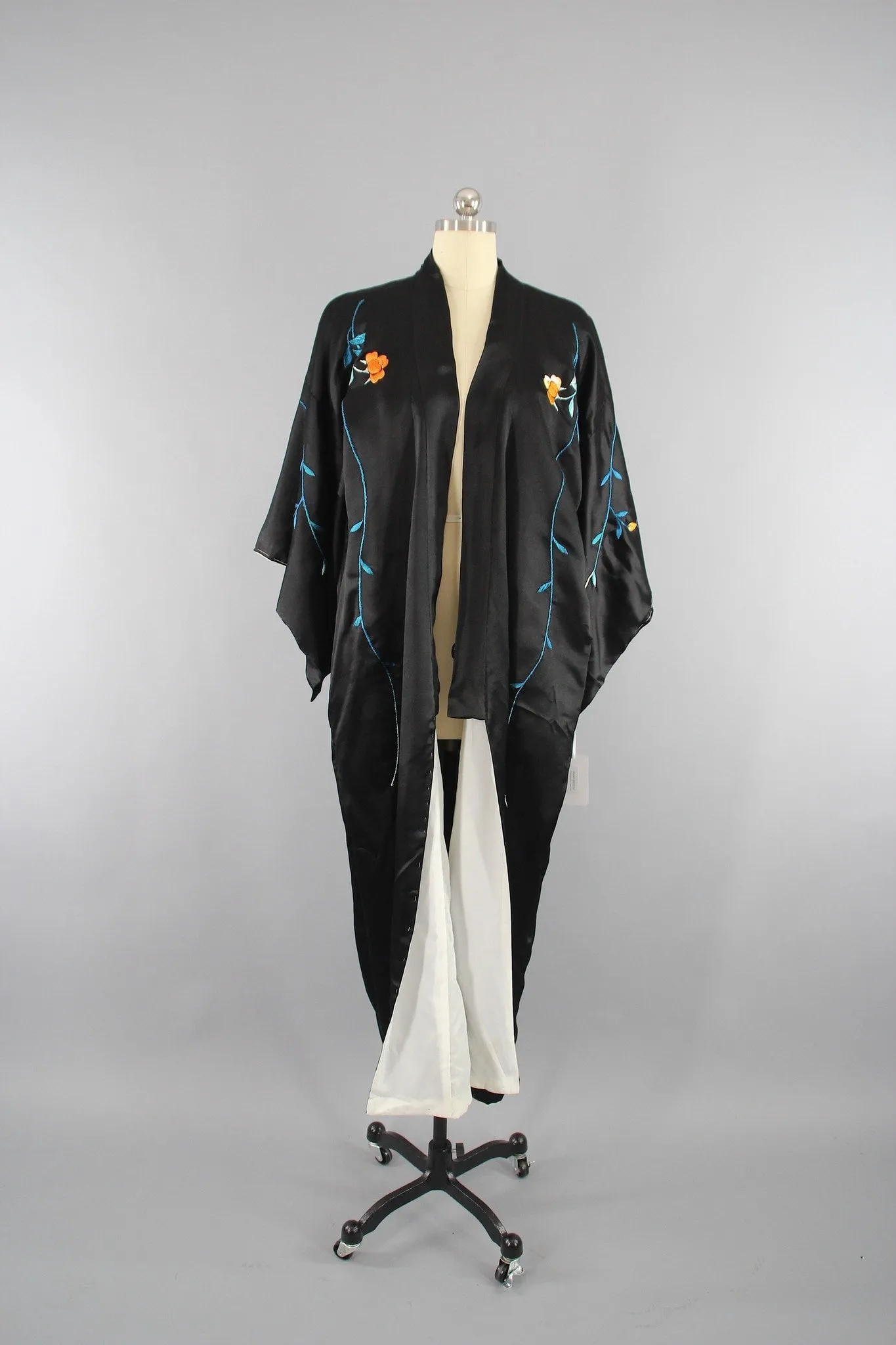 1930s Vintage Black Silk Satin Embroidered Kimono Robe