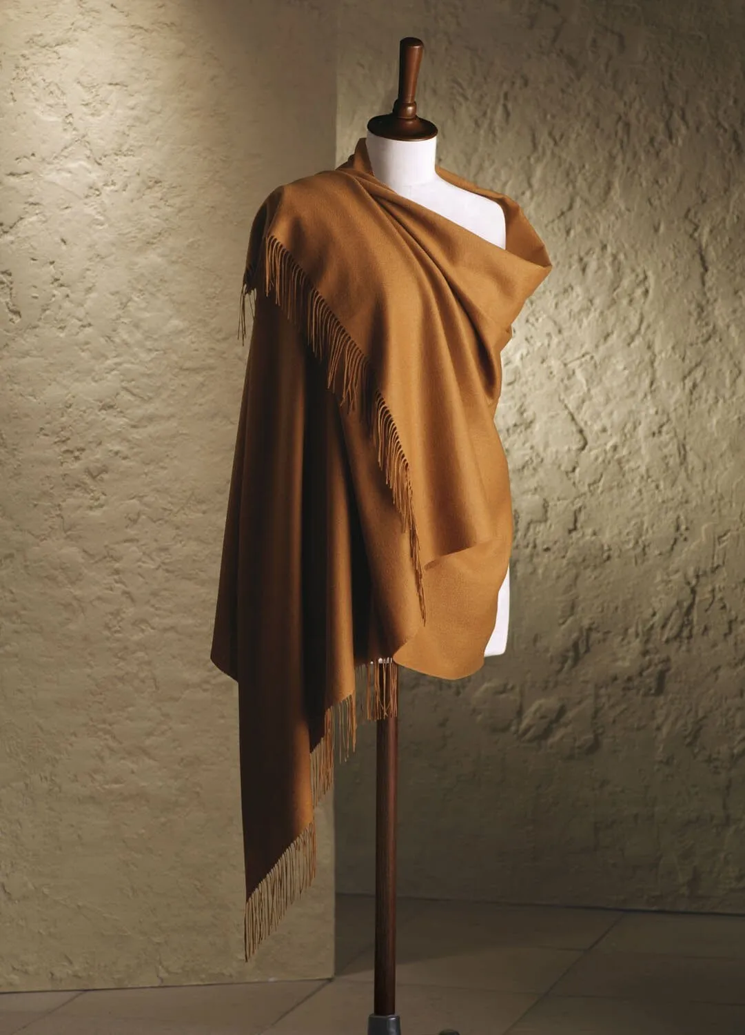 BELLINZONA 100% Vicuna Shawl