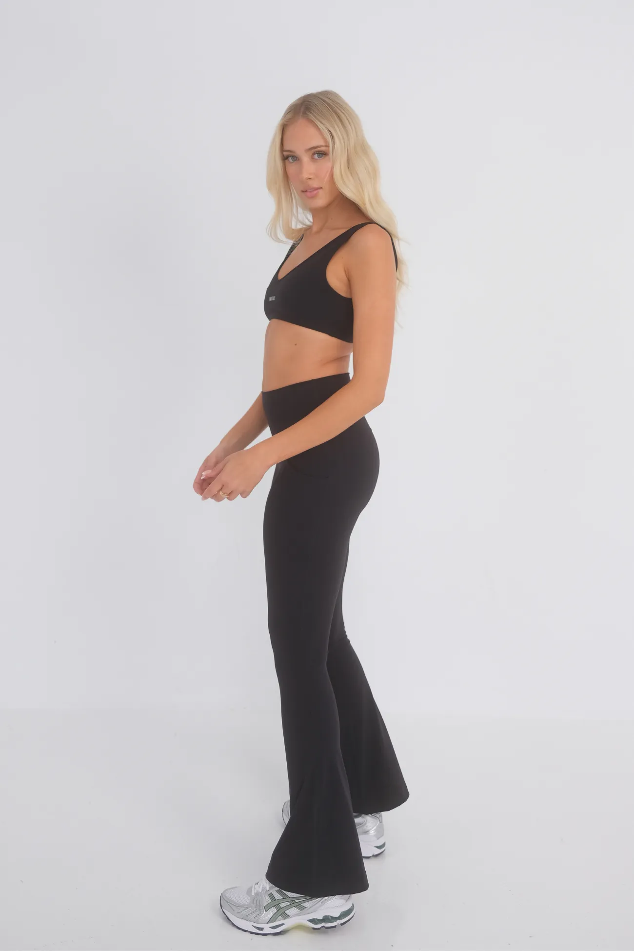 Bootcut Flare Pocket (Seamless) Leggings - Black