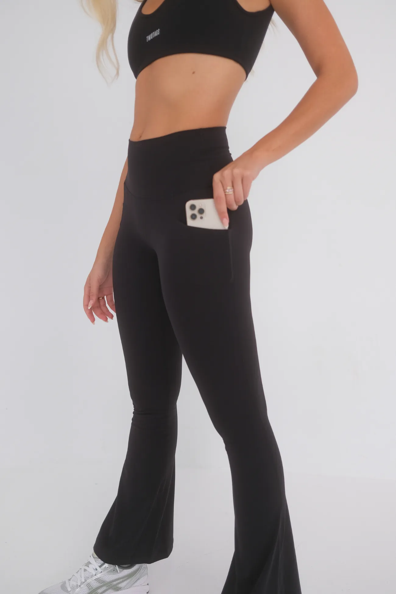 Bootcut Flare Pocket (Seamless) Leggings - Black