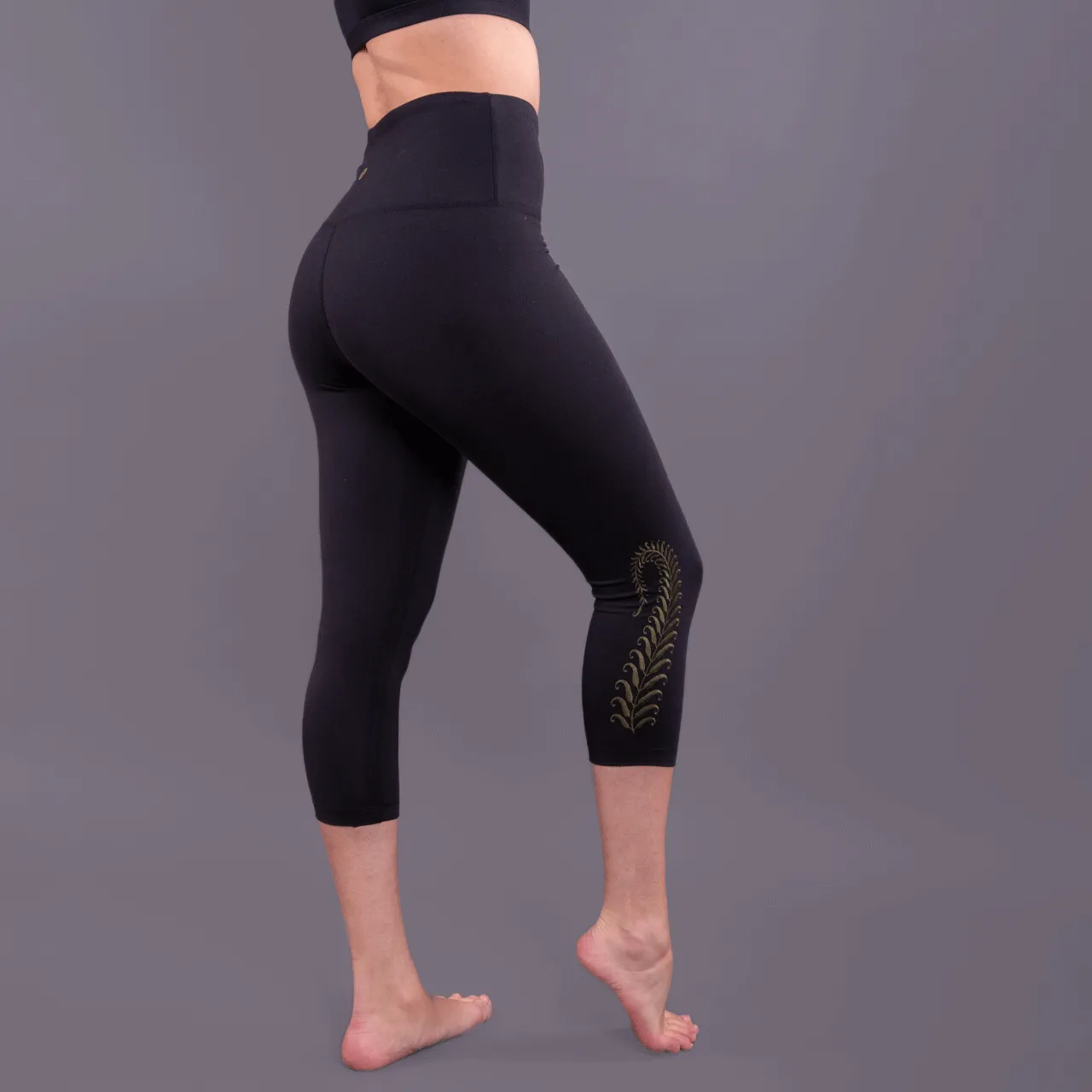 Final Sale High Waist Tummy Tuck Fern Embroidered Yoga Capri Leggings