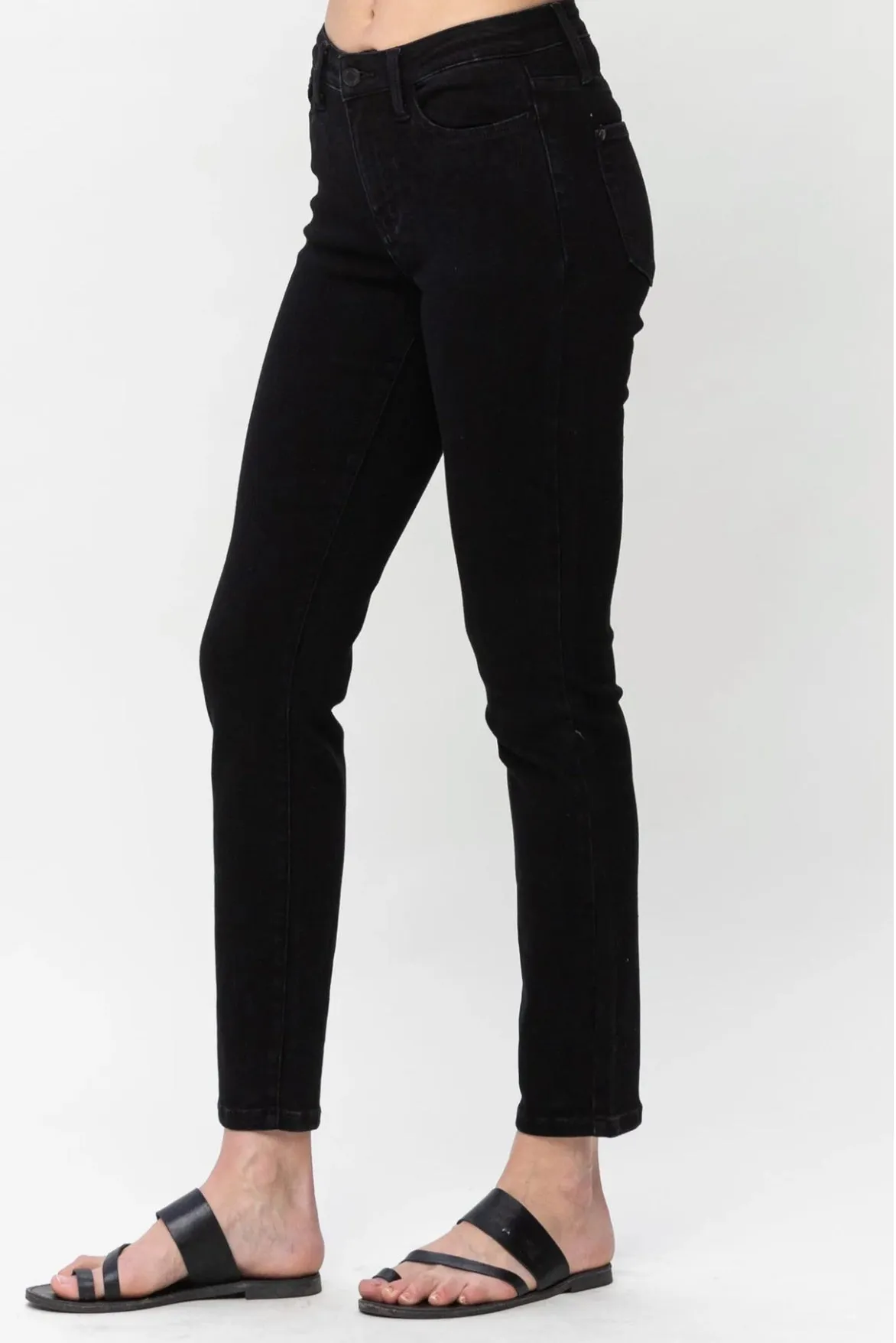 Judy Blue Black Mid Rise Slim Fit