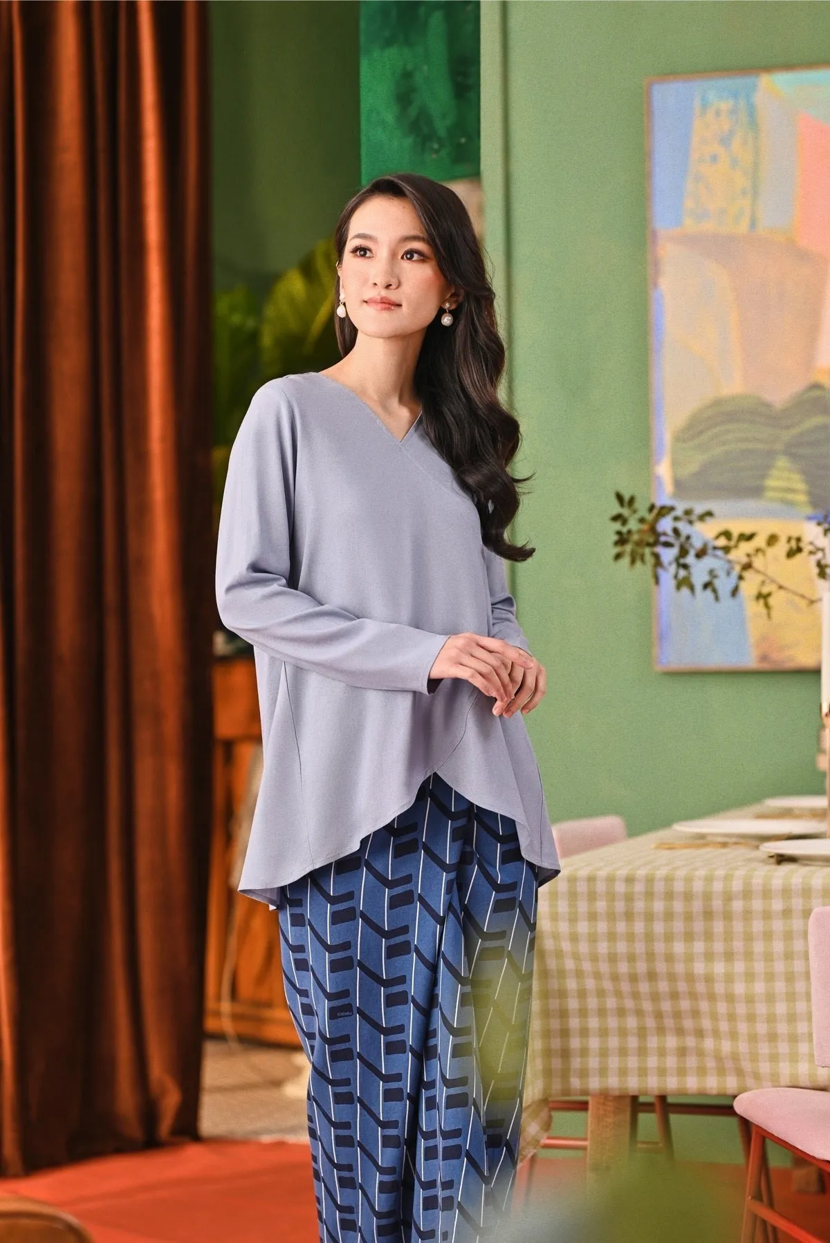 The Capai Women Caya Blouse - Light Pigeon Blue